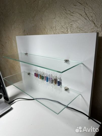 Маникюрный стол