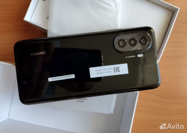 HUAWEI nova Y70, 4/128 ГБ