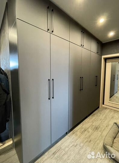 Шкаф распашной с Зеркалом