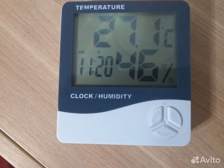 Часы настенные,часы электронные