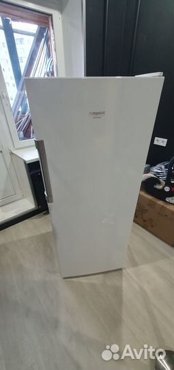 Hotpoint Ariston HFZ 6150w Морозильный шкаф