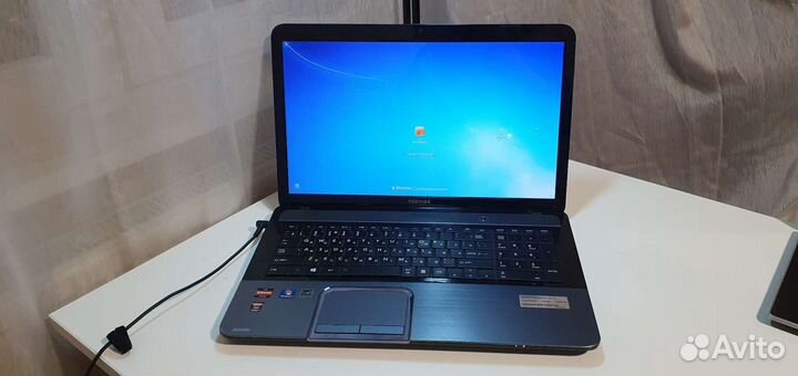 4-х ядерный Toshiba L875D 17.3