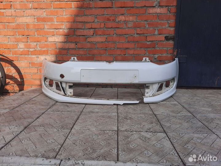 Бампер передний Volkswagen polo 2013г