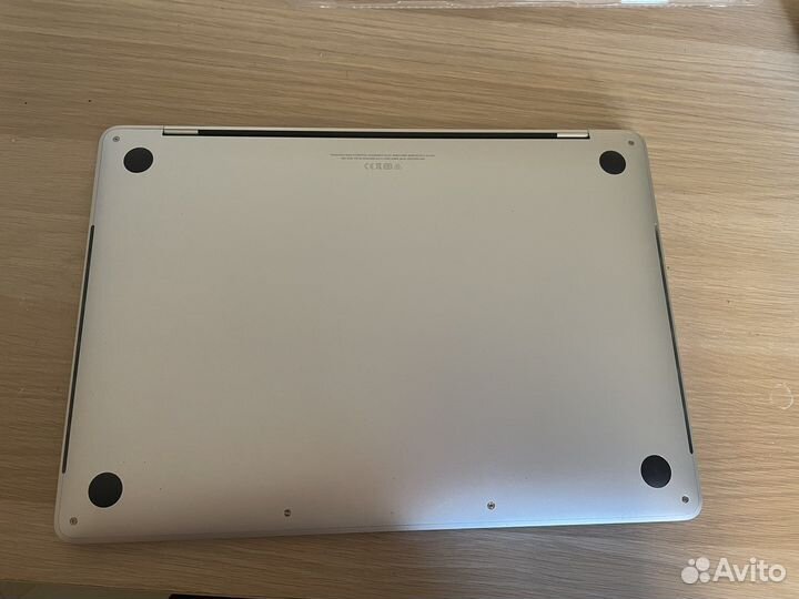 Apple MacBook Pro 13 touch bar