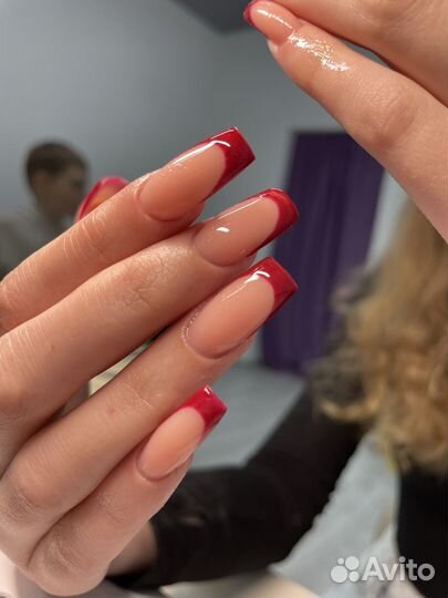 Маникюр, педикюр, окрашивания бровей