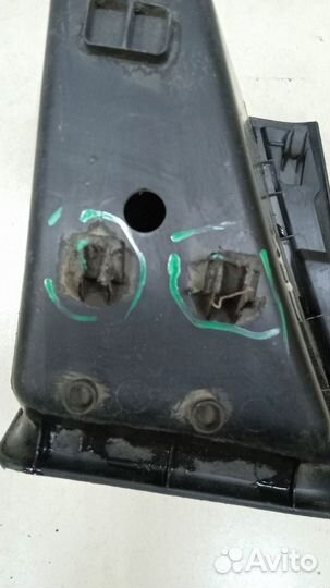 Накладка (кузов внутри) LADA Largus