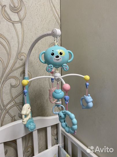 Мобиль в кроватку музыкальный