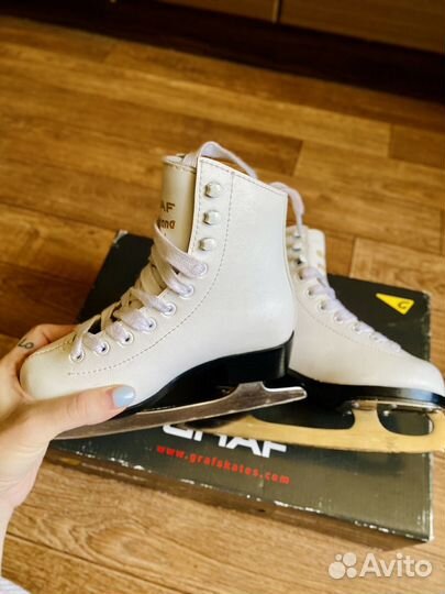 Коньки фигурные Graf Montano детские 30 размер