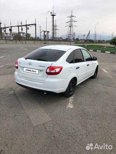 LADA Granta 1.6 МТ, 2015, 310 000 км