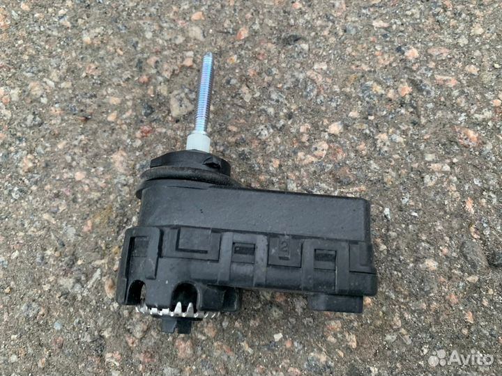 Корректор фары Outlander 3 (GF)