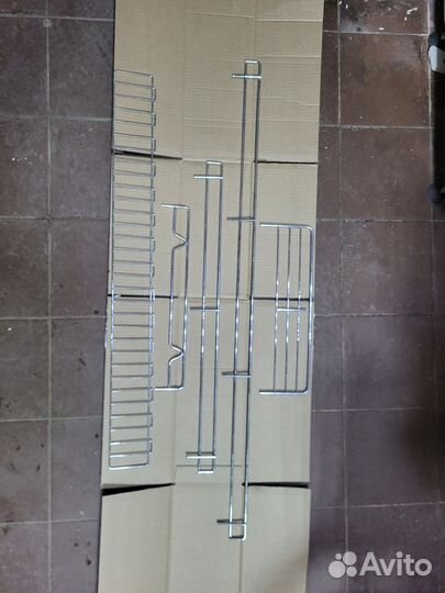 Крючки и ограничители для торговых стеллажей