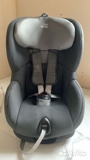 Автокресло Britax romer trifix2 i size