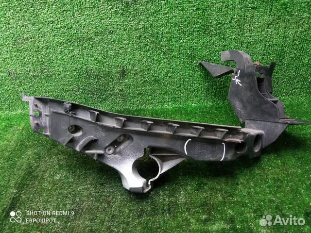 Кронштейн фары правой Audi A4 (B8) (2007-2015)