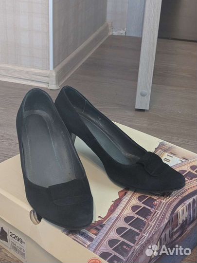 Туфли женские замшевые