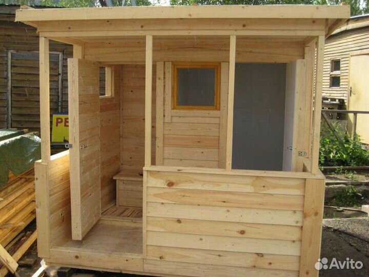 Лавки столы из дерева, туалет, душ