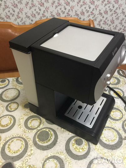 Кофемашина рожковая Vitek