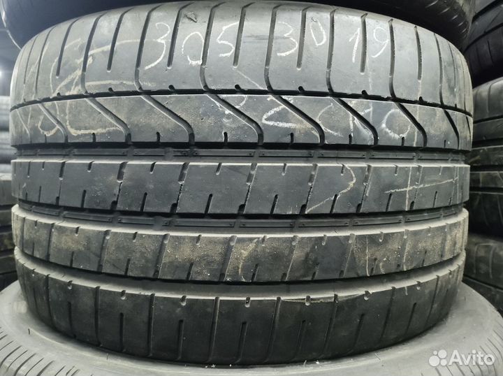 Pirelli P Zero 305/30 R19