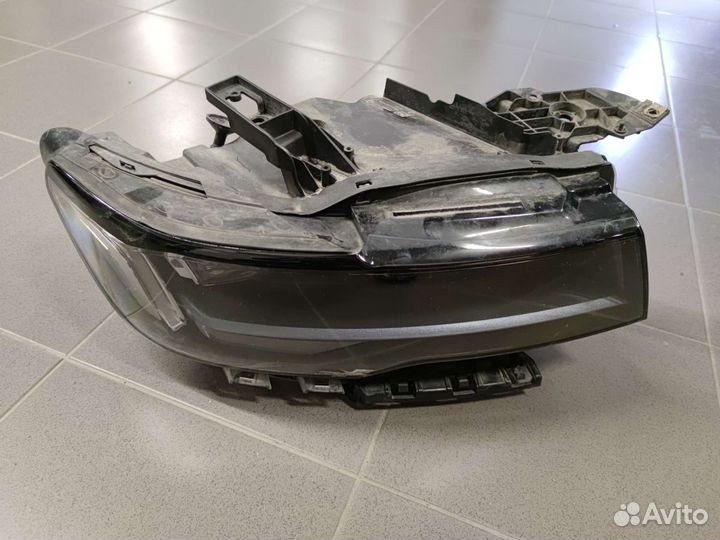 Фара правая Cadillac Escalade V 2021г.в