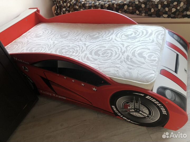 Кровать машина