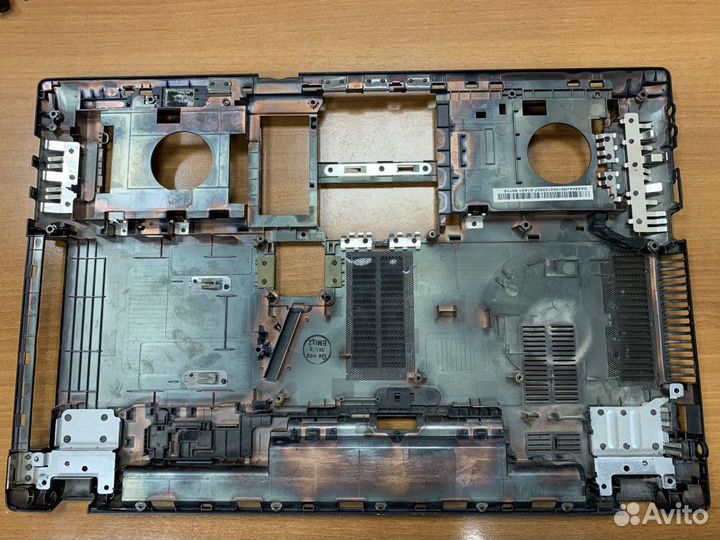 Поддон(2) Acer Aspire 7552G