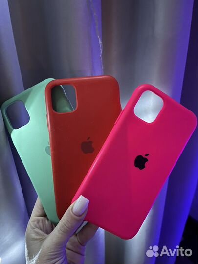 Чехол на iPhone 11