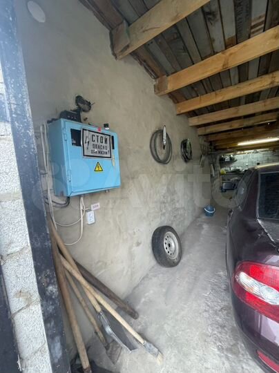 Гараж, > 30 м²