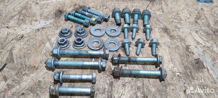 Комплект болтов передней подвески Audi A4 B6/B7