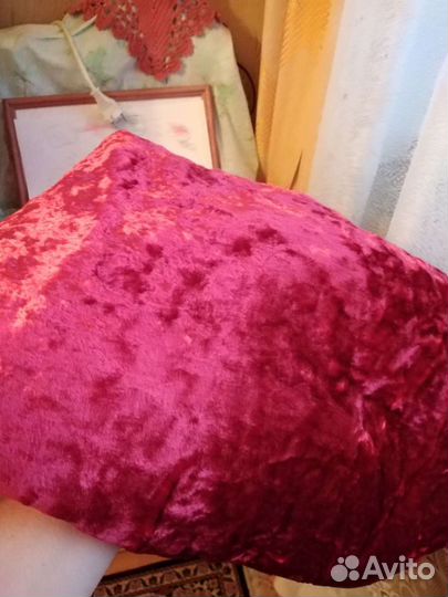 Ткань плюш советский алого цвета