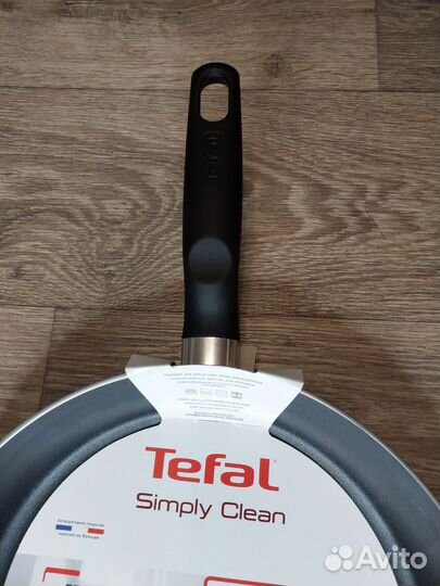 Сковорода Tefal Simply Clean 26 см