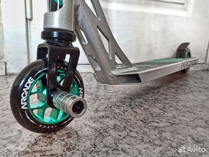 Трюковой самокат arcade IHC