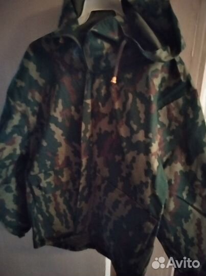 Камуфляжный костюм 46, новый