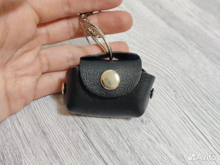 Новый брелок кармашек черный искусственная кожа