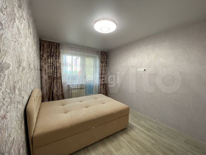 2-к. квартира, 56 м², 1/10 эт.