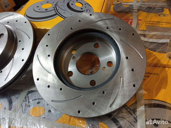 Тормозные диски toyota corolla auris