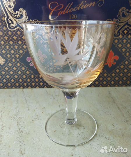 Фужеры из цветного стекла