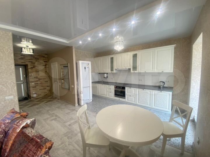 2-к. квартира, 50 м², 3/10 эт.