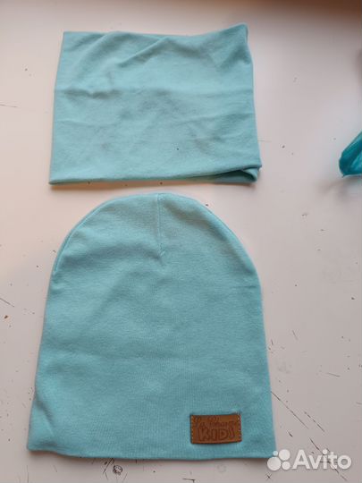 Весенние шапки на девочку 52-54