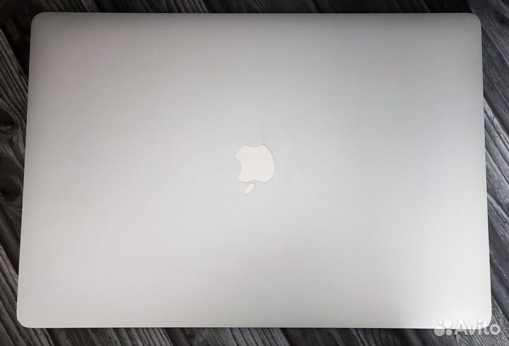Apple MacBook Pro 16 2019 i7 2.6/16/512gb