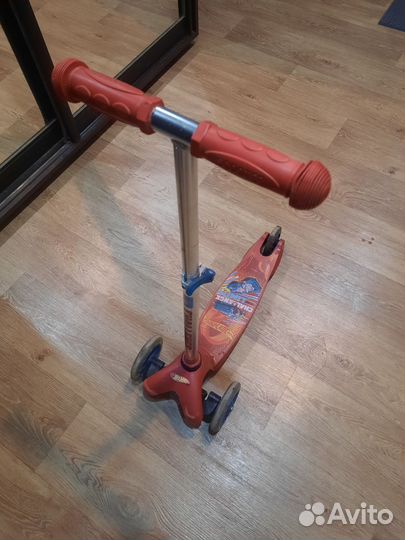 Самокат детский трехколесный