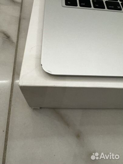 Apple macbook air 13,3