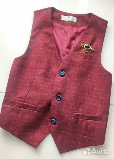 Костюм на мальчика 134-140