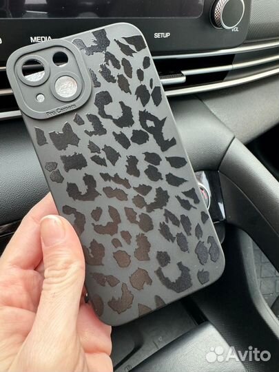 Чехол на iPhone 13 новый