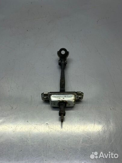 Ограничитель двери передний левый Hyundai Solaris