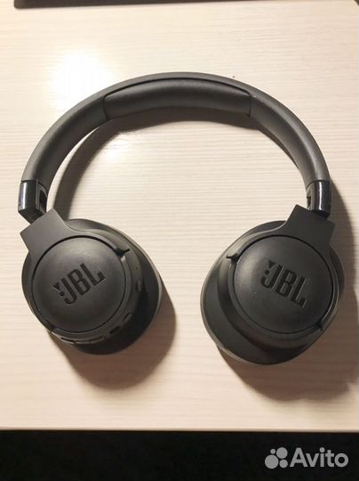 Беспроводные наушники jbl