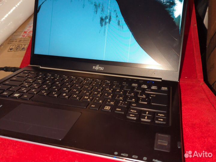 Ноутбук Fujitsu lifebook U 772