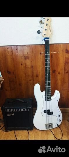 Продаю бас гитару