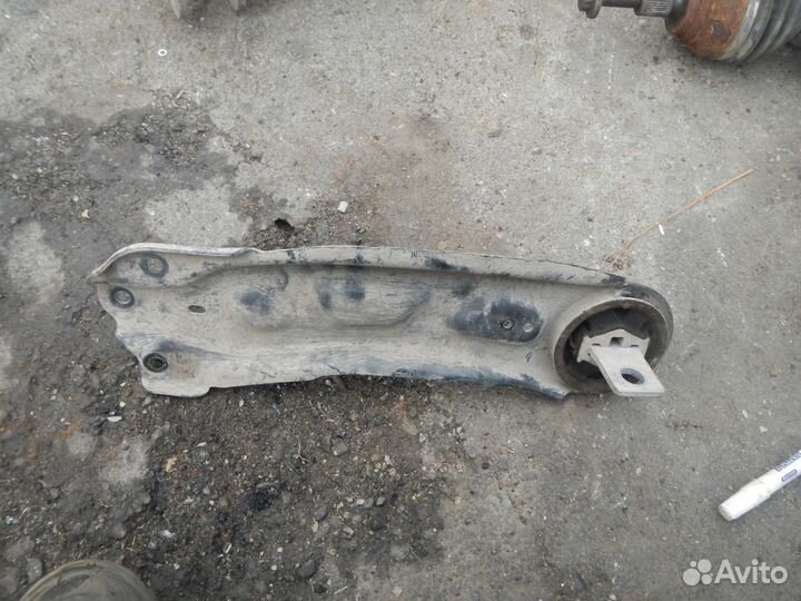 Рычаг задний продольный правый для Mercedes Benz