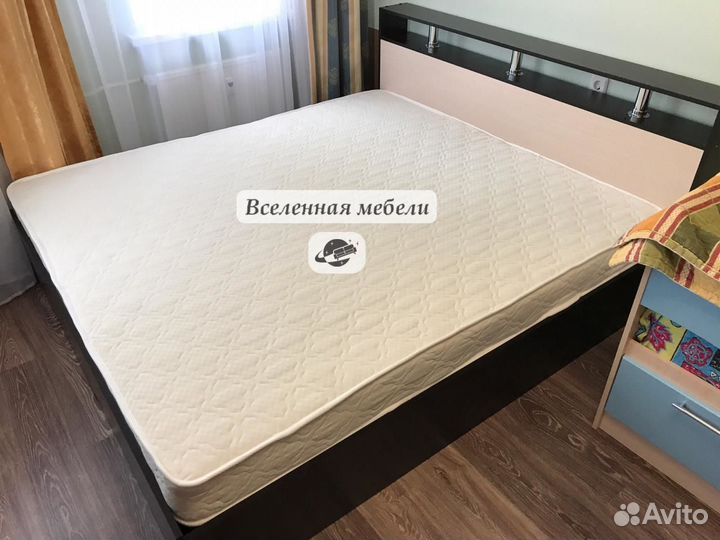 Новая двуспальная кровать