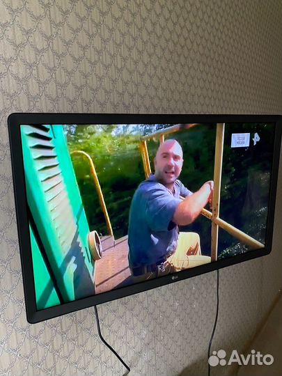 Телевизор LG smart tv 32