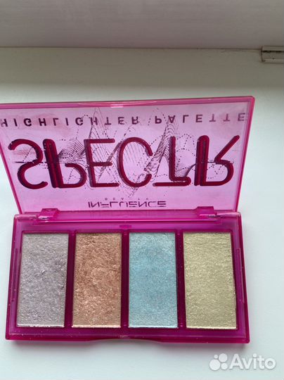 Палетра хайлайтеров influence beauty